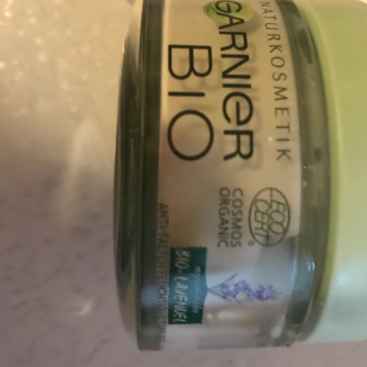 review photo of Garnier Crema Opacizzante Idratante 48h TÈ VERDE shared by @trosupa on 28 Apr 2021 - review