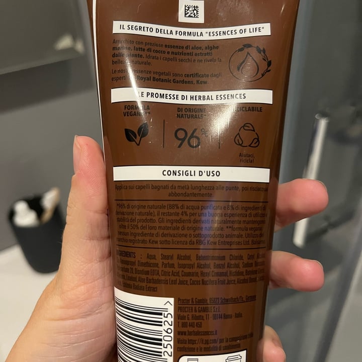 review photo of Herbal Essences Balsamo Latte di Cocco shared by @tamerice on 20 Sep 2022 - review