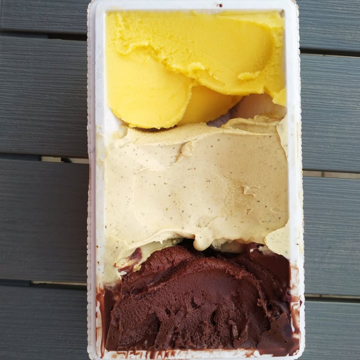 review photo of Stefino Organic Gelato gelato vegano shared by @zema on 04 May 2022 - review