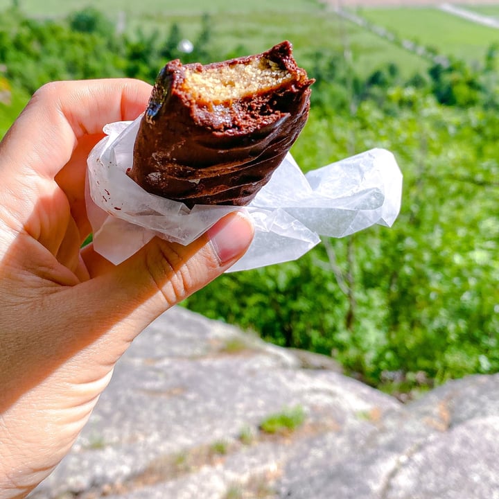 review photo shared by @theveganhopper on 11 Feb 2022 - post
