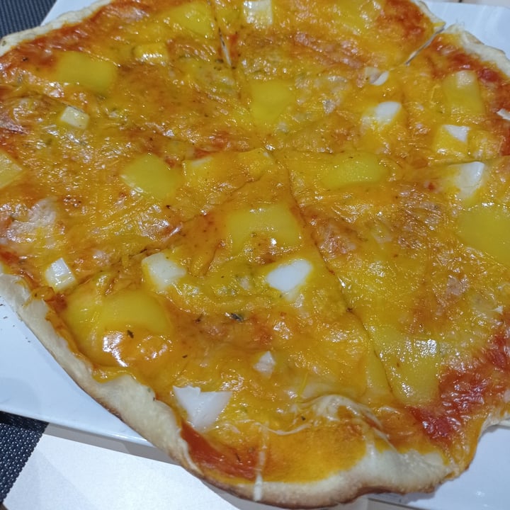 photo of Bambú Pizza Cuatro Quesos shared by @huellavegana on  10 Mar 2022 - review