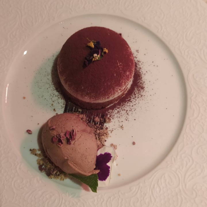 photo of Linfa Milano - Eat Different Tiratisù shared by @ayralotti on  24 Oct 2021 - review