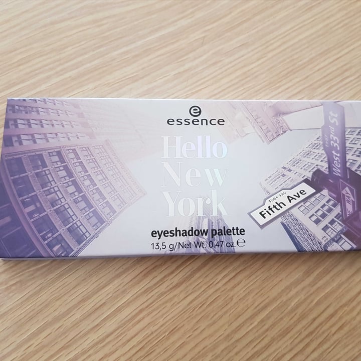 photo of Essence  "Hello New York" Eyeshadow palette shared by @laramengato on  15 Apr 2022 - review