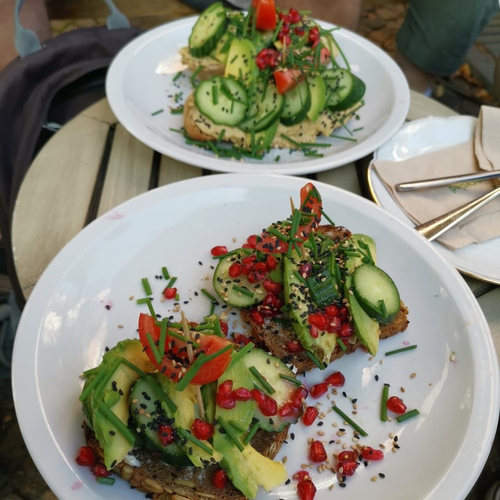 review photo of Cafe Neue Liebe Frühstücksbrötchen Kastanienallee shared by @privatgreen on 19 Sep 2020 - review