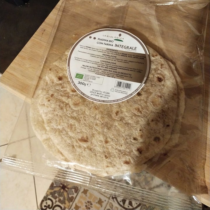 review photo of La Biologica piadina bio con farina integrale shared by @teresacarmona on 28 Sep 2022 - review