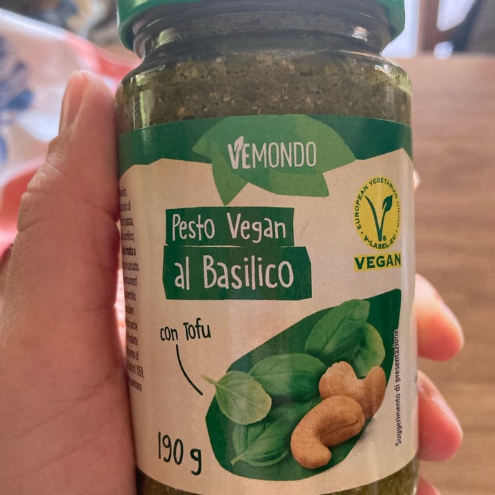 photo of Vemondo  Pesto Basilico Mit Tofu shared by @claaff on  23 Aug 2022 - review