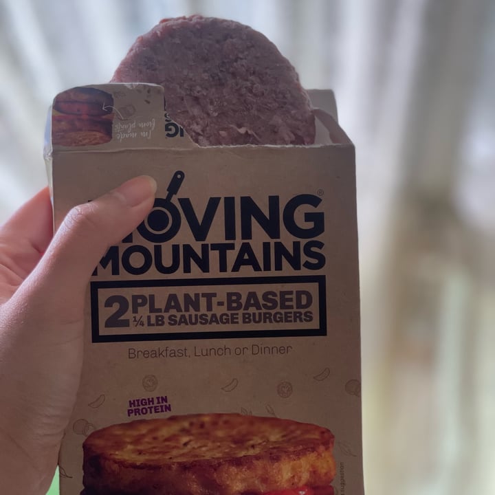 photo of Moving Mountains 2 plant-based 1/4 lb sausage burguers shared by @greenbovine on  10 Nov 2021 - review
