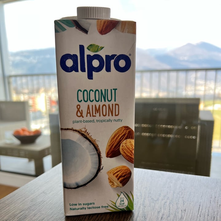 photo of Alpro Alpro  - Almond and Coconut Milk shared by @pinofoderaro on  07 Mar 2022 - review