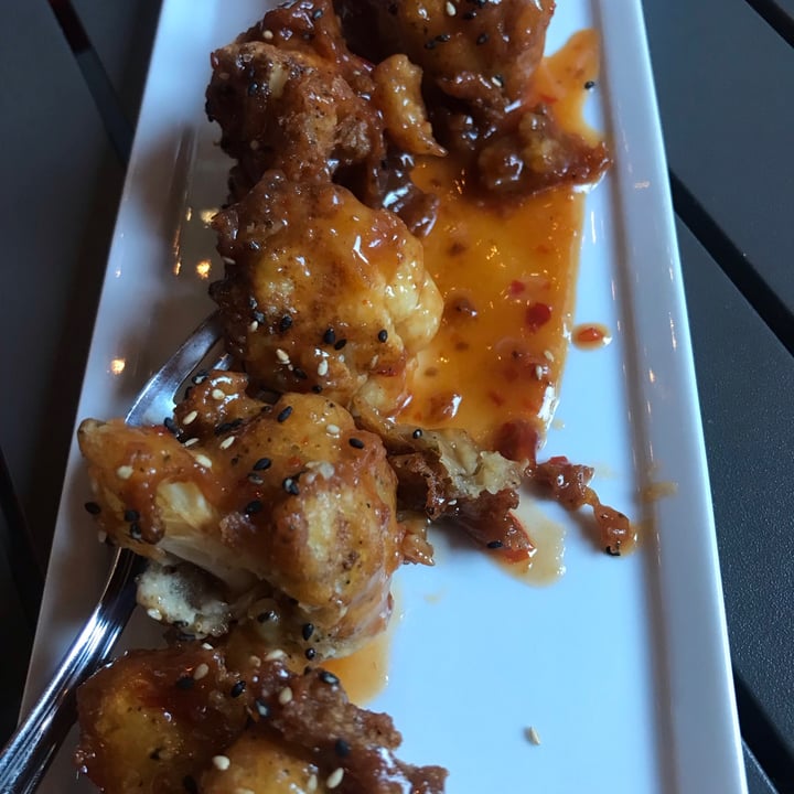 photo of MeeT in Gastown Sweet Chili Caulifower shared by @spearl on  15 May 2021 - review