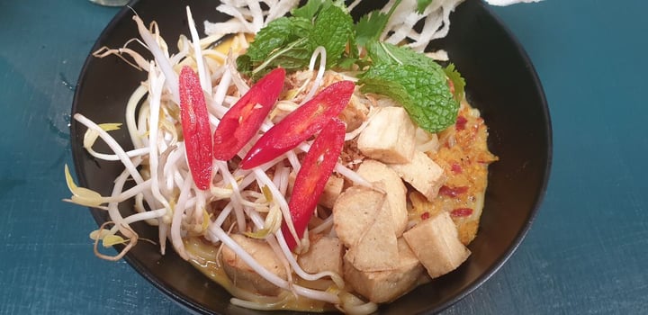 review photo of Nourish Café Bangkok Khao Soi shared by @brighde on 25 Feb 2020 - review