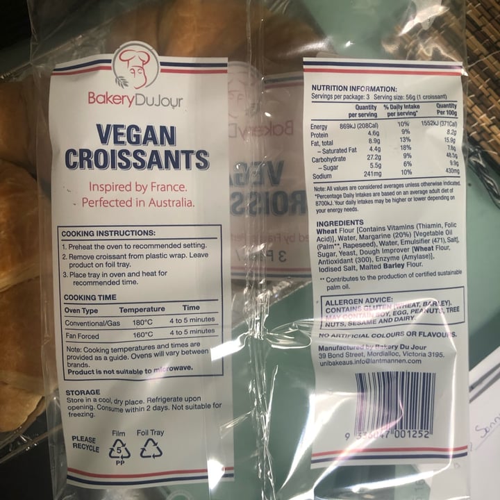 photo of Bakery DuJour Vegan Croissants shared by @hh08 on  20 Sep 2022 - review