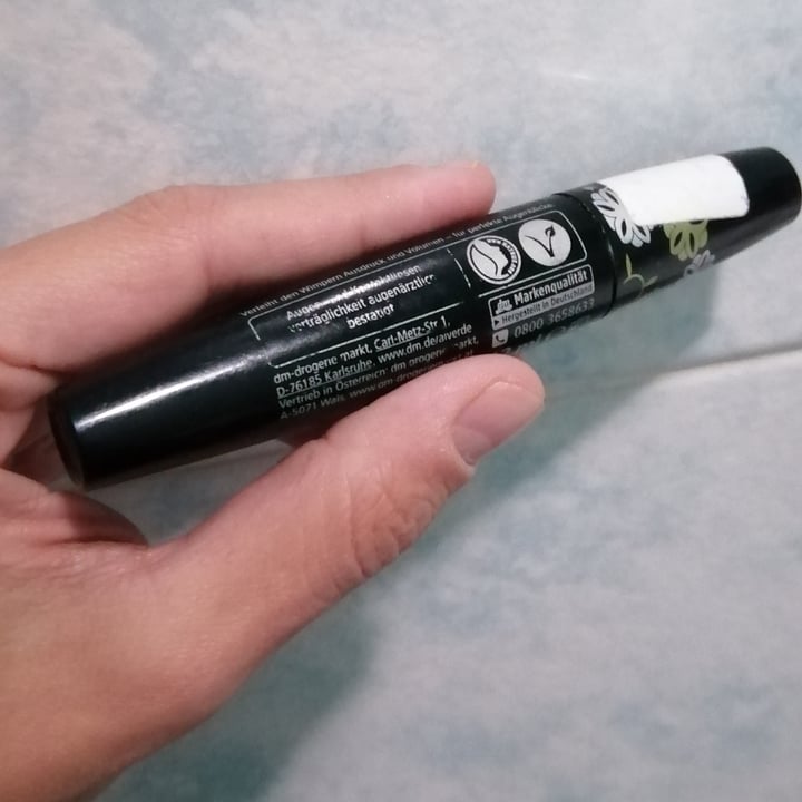 photo of Alverde Naturkosmetik Volume mascara shared by @mlizard on  27 Oct 2021 - review