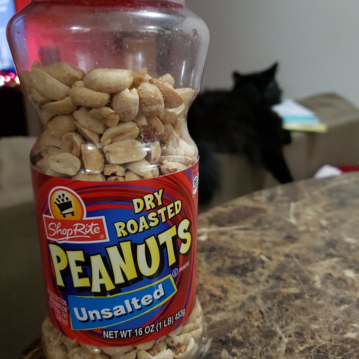 photo of ShopRite Dry Roasted Peanuts-Unsalted shared by @mburgos on  01 Jan 2021 - review