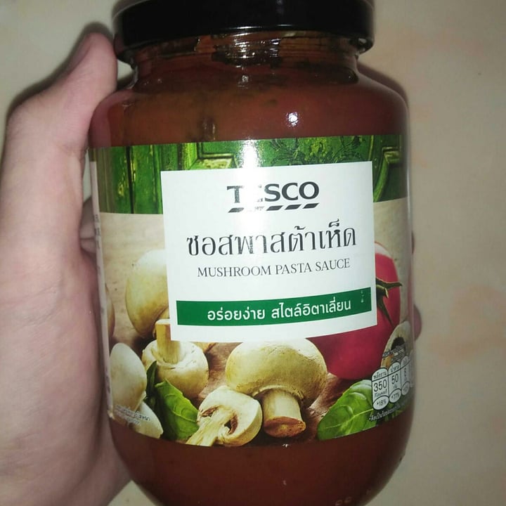review photo of Tesco Tomato and mushroom pasta sauce shared by @johnn on 31 May 2022 - review
