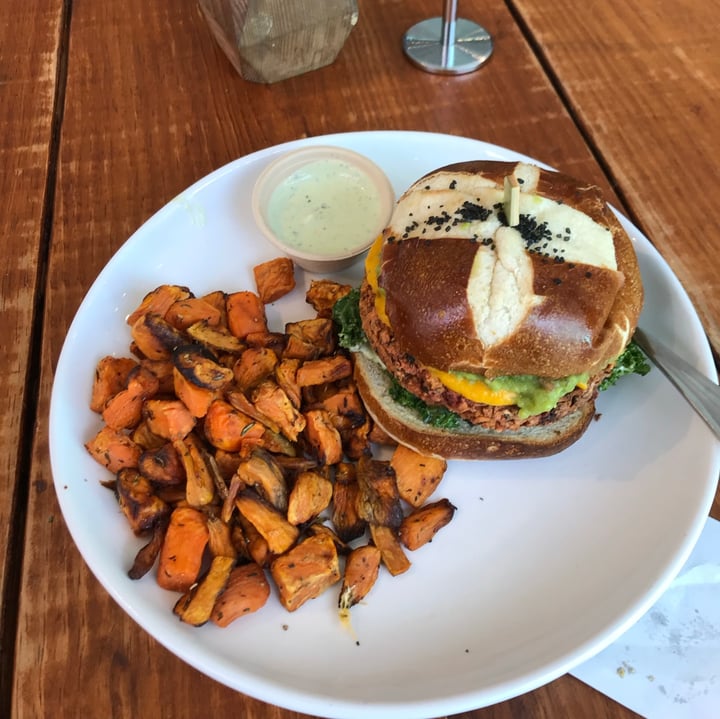 photo of Love Life Cafe Voted “best veggie burger in America” shared by @kellylemon on  29 Apr 2020 - review