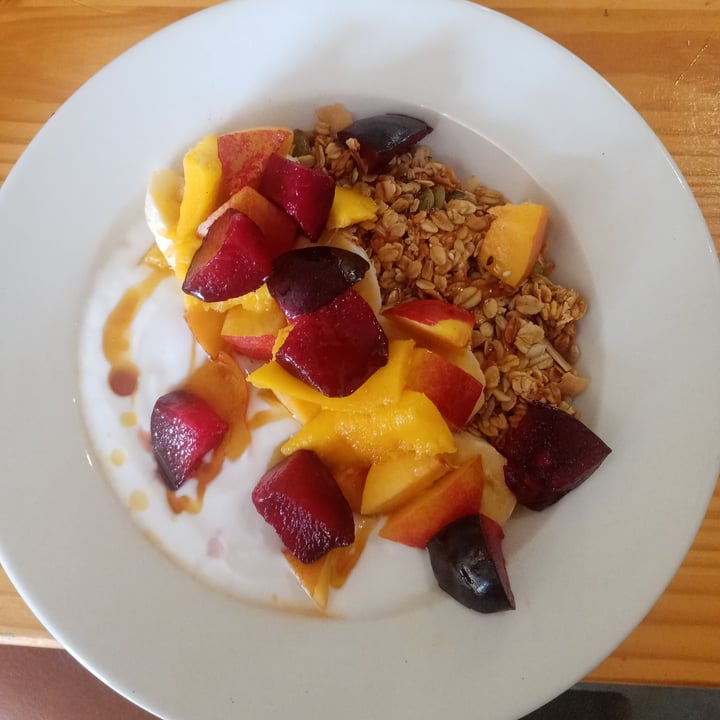 photo of Pure Café Healthy Muesli Breakfast shared by @zoezurnamer on  26 Jan 2022 - review