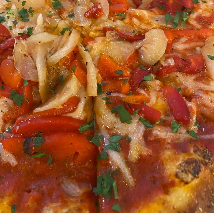 review photo of Oak & Stone Saint Petersburg, Florida 33701 Vegan Pizza shared by @lmangine on 10 Aug 2020 - review