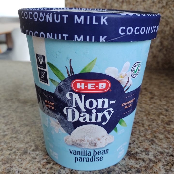photo of HEB Heb Non Dairy Vanilla Bean Paradise shared by @yarabotteon on  29 Apr 2022 - review