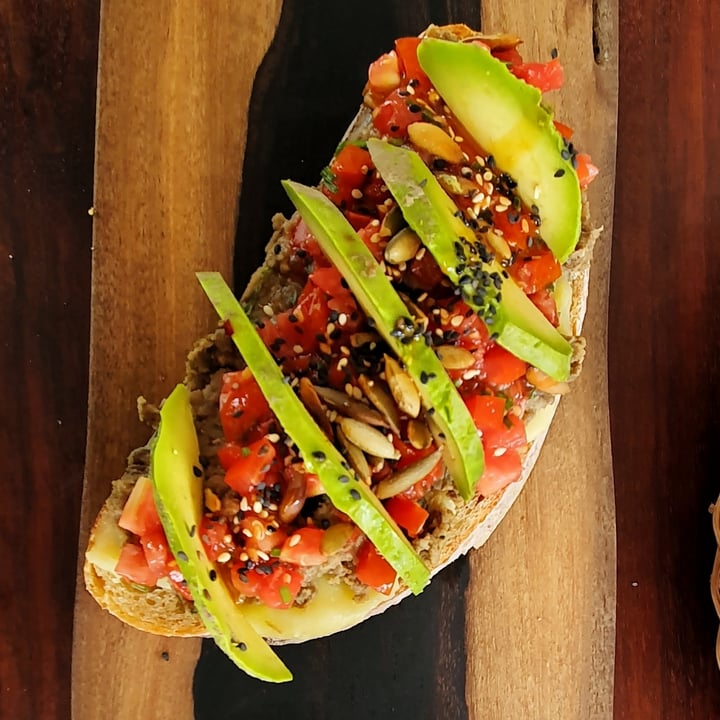 review photo of La Yaqueria - Vegan Signature Eatery Lentil Toast (Mollete) shared by @patriciaph on 13 Jun 2021 - review