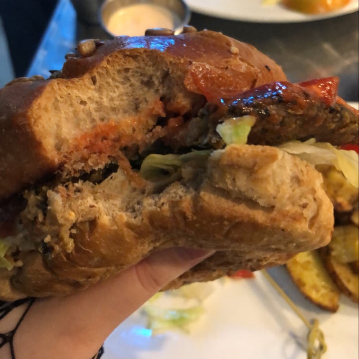 review photo of PS Green Vegan Express tex mex black bean burger shared by @nftptldbyf on 13 Dec 2021 - review