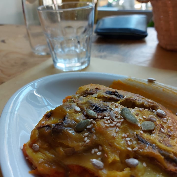 photo of Selezione Naturale Parmigiana con crema di zucca patate e funghi shared by @aleejan on  16 Dec 2021 - review