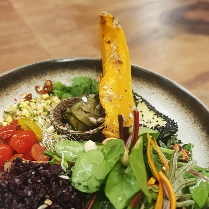 photo of Genius Central Singapore Happiness Bowl shared by @simhazel on  28 Feb 2020 - review