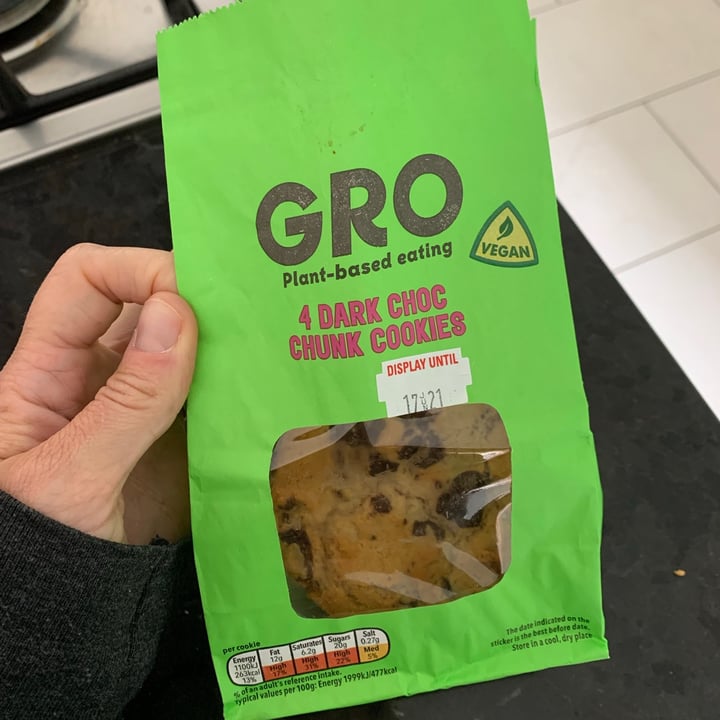 photo of GRO Dark choc chunk cookies shared by @veganosa on  12 Jun 2021 - review