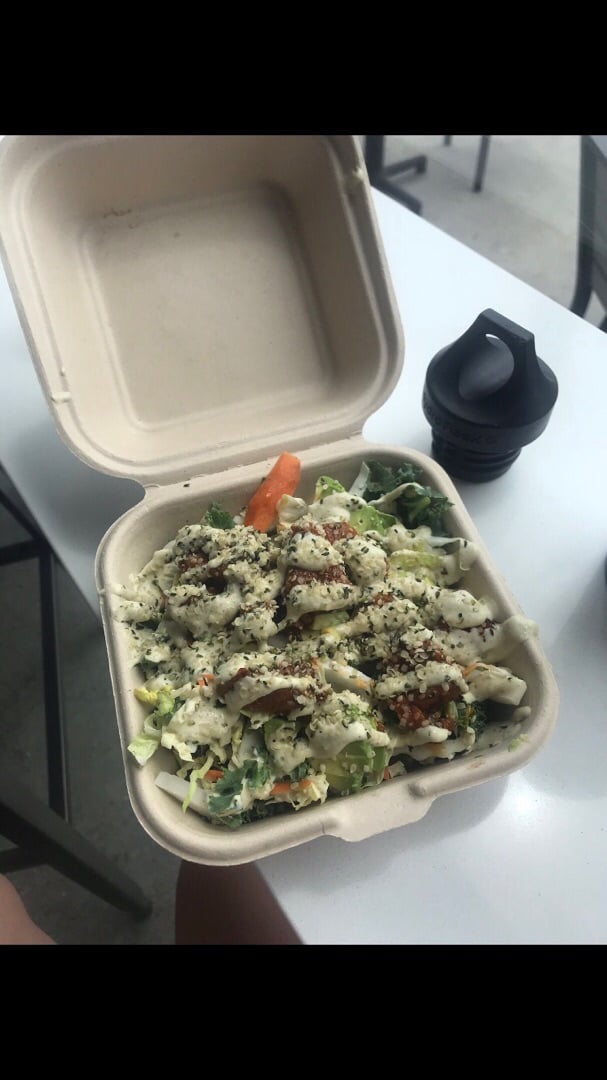 review photo of Earthbar Ocean Avenue Detox Bowl shared by @cacudaback on 04 Sep 2018 - review