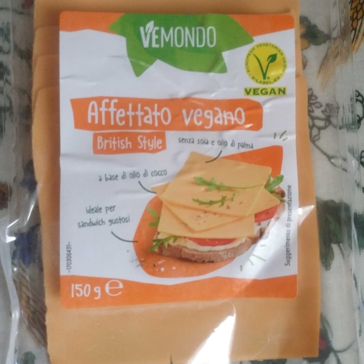 photo of Vemondo Affettato vegano British style shared by @cecib on  21 Apr 2022 - review
