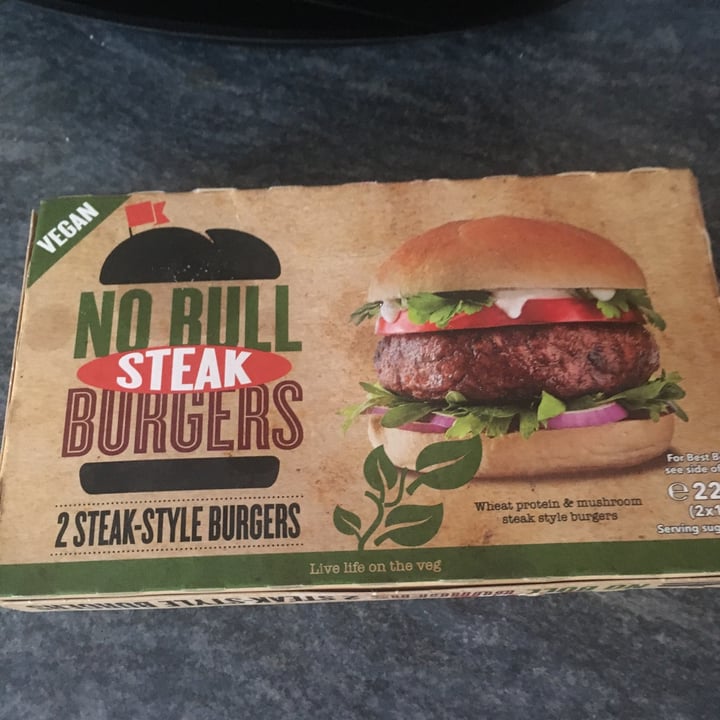photo of Iceland Foods No Bull Steak Burgers shared by @lorraineh on  16 Sep 2020 - review
