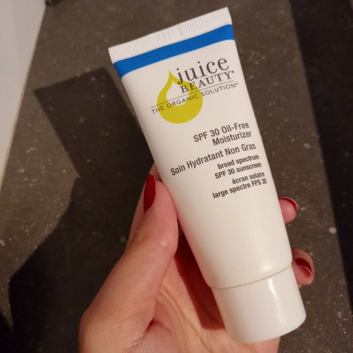 photo of Juice Beauty Spf 30 oil free moisturiser shared by @veganthermos on  12 Mar 2021 - review