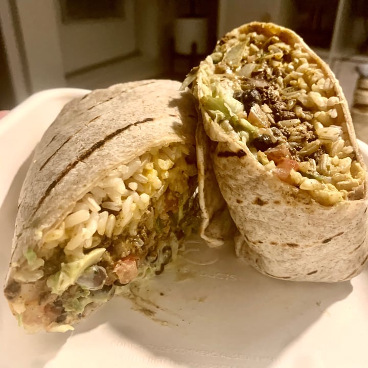 photo of Fresh on Crawford 9 layer burrito shared by @xdarrenx on  09 Nov 2020 - review
