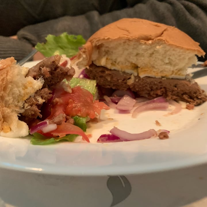 review photo of NUVE - Vegan Food & Music Hamburguesa folk shared by @luchiveg on 13 Feb 2022 - review