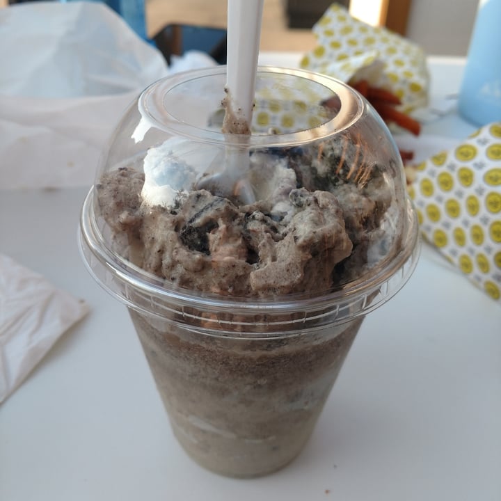 review photo of STALK & SPADE Oreo Smiley Shake shared by @iszy on 01 Jul 2021 - review