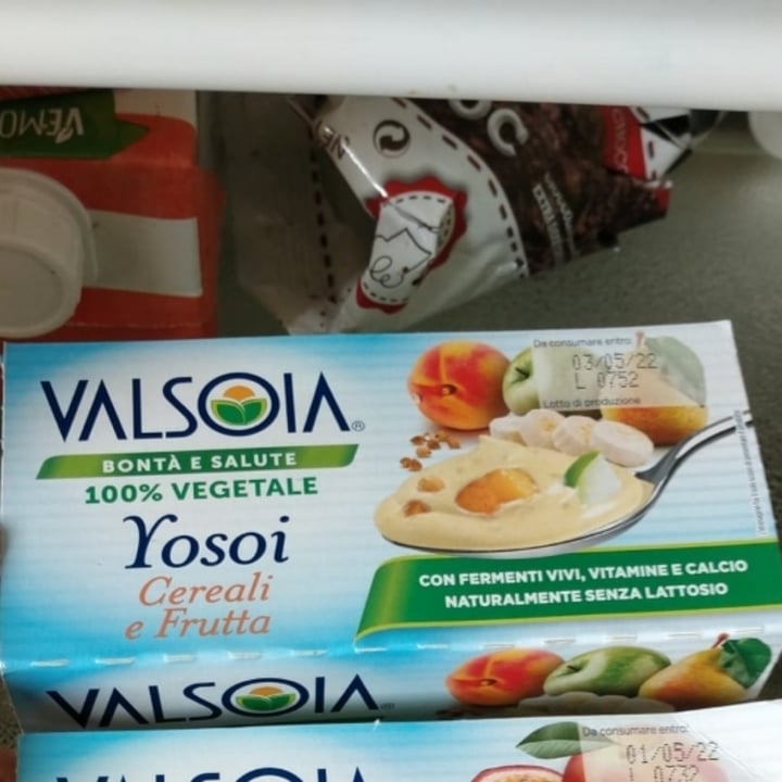 photo of Valsoia Yosoi Cereali e Frutta shared by @vegnanna02 on  08 Apr 2022 - review