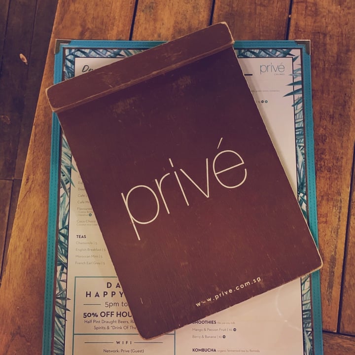 photo of Privé Paragon Carrot Cake shared by @lasithalokuge on  02 Feb 2020 - review