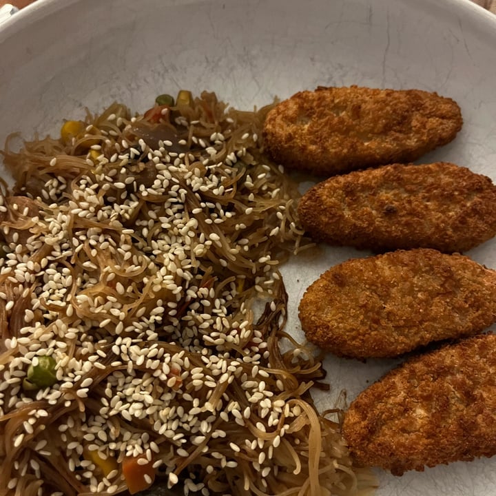 review photo of Yves Veggie Cuisine Ancient Grains Veggie Chick'n Tenders shared by @acsvf83 on 07 Apr 2022 - review