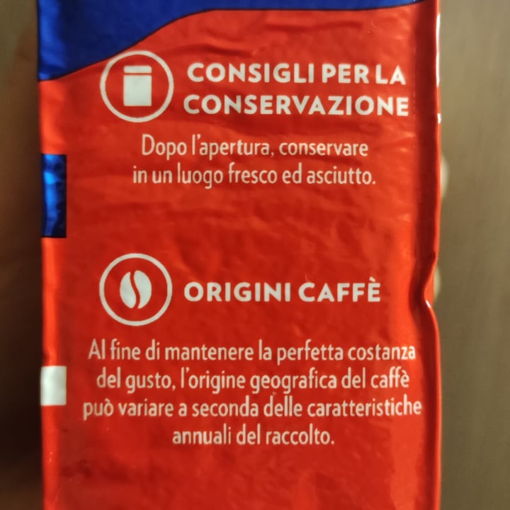photo of Lavazza crema e gusto espresso shared by @michelaa on  08 Nov 2022 - review