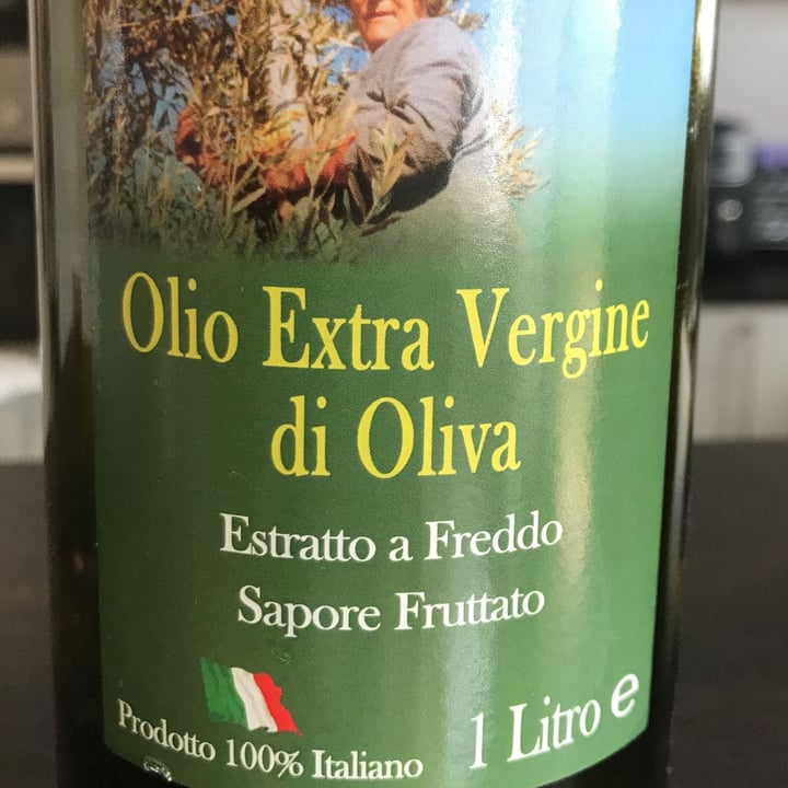 photo of italian olive oil olive oil shared by @crisneves on  16 May 2022 - review