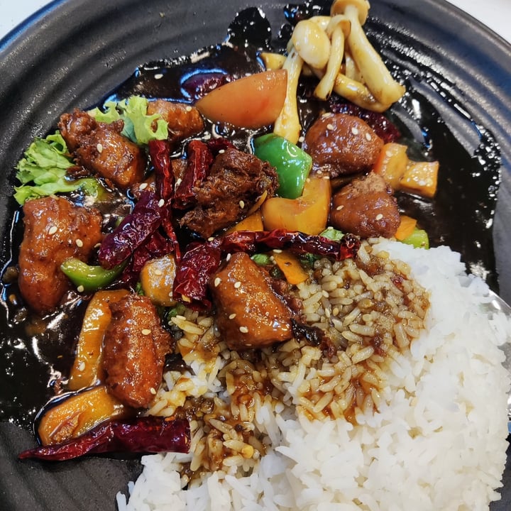 photo of Zi Zai Vegetarian Gong Bao Chicken Rice shared by @phgoh on  27 Mar 2022 - review