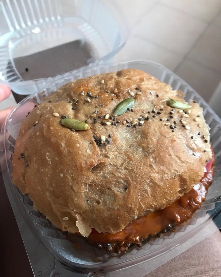 photo of Vegan Inc. Miyana Polanco BBQ Burger shared by @calci-fer on  02 Mar 2020 - review
