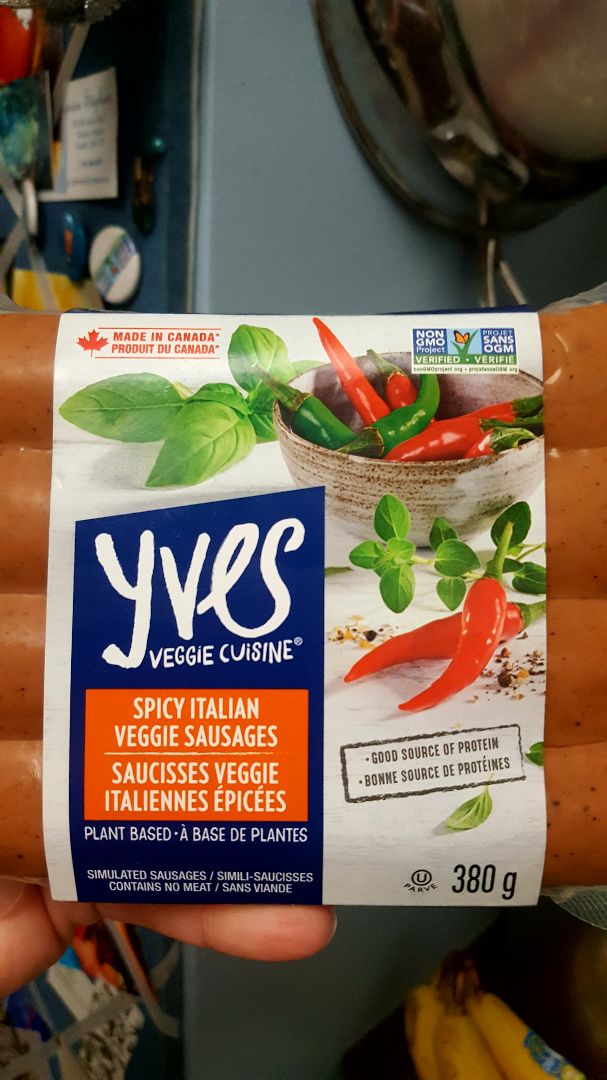 review photo of Yves Veggie Cuisine Spicy Italian Veggie Sausages shared by @abstractauras on 27 Apr 2019 - review