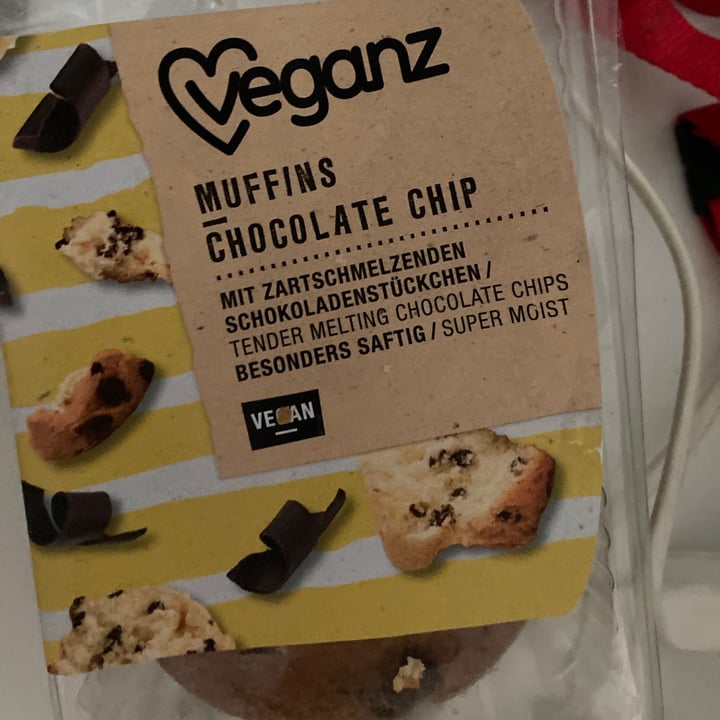 photo of Veganz Muffins Chocolate Chip  shared by @hidavidseeyouonthis on  17 Aug 2021 - review