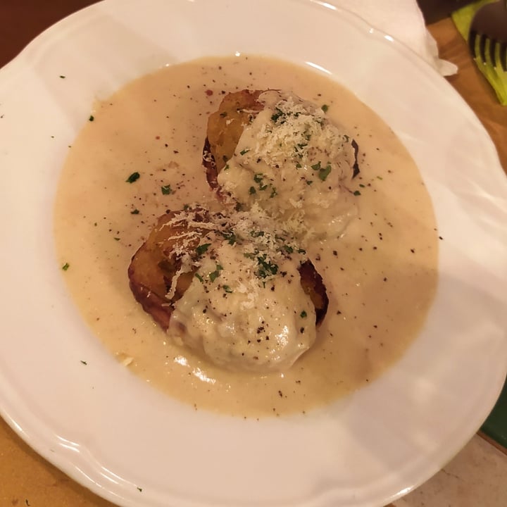 photo of Osteria Veggente Barchette di patate al forno shared by @bratkart0ffel on  05 Dec 2022 - review