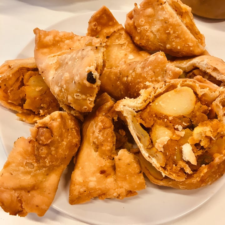 photo of Jaggi’s Northern Indian Cuisine Samosa shared by @herbimetal on  16 Nov 2019 - review