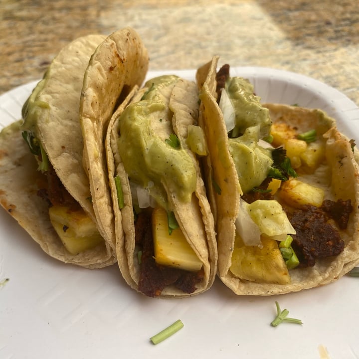 review photo of VegCo. Restaurante Vegano Seitan de pastor shared by @miriammt on 22 Feb 2022 - review