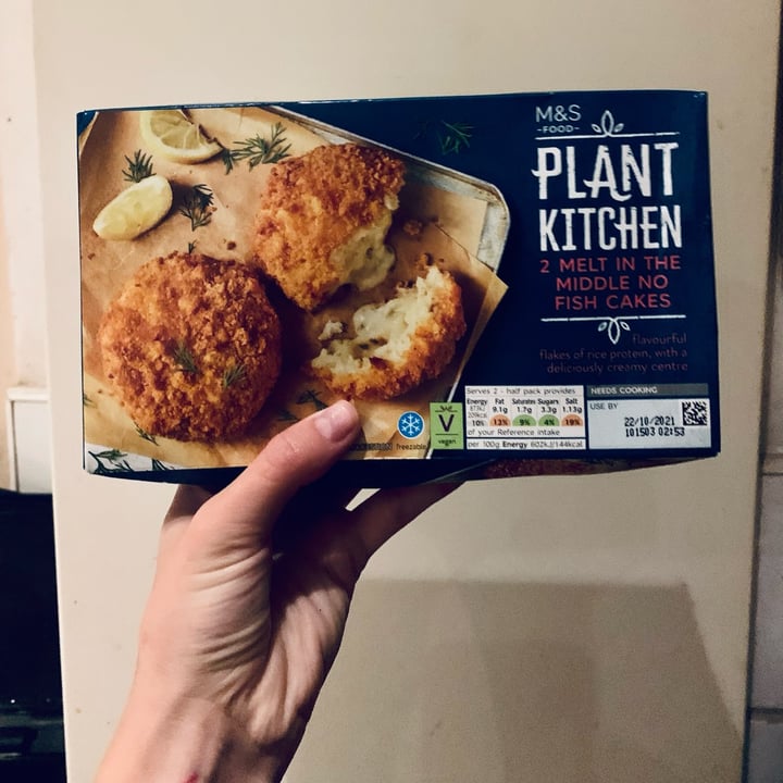photo of Plant Kitchen (M&S) Melt in the middle no fish cakes shared by @sofiaefragile on  20 Oct 2021 - review