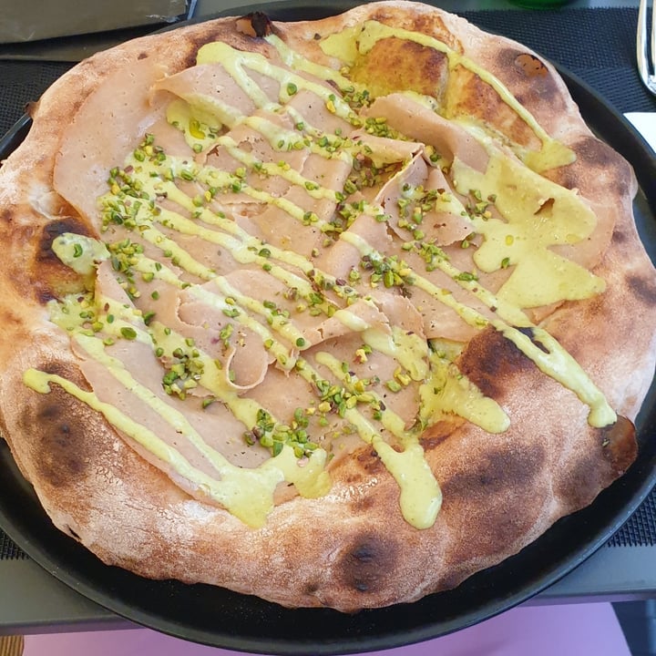 photo of Pizzeria "I Partenopei" Brescia Gustosa shared by @sara0 on  24 May 2022 - review