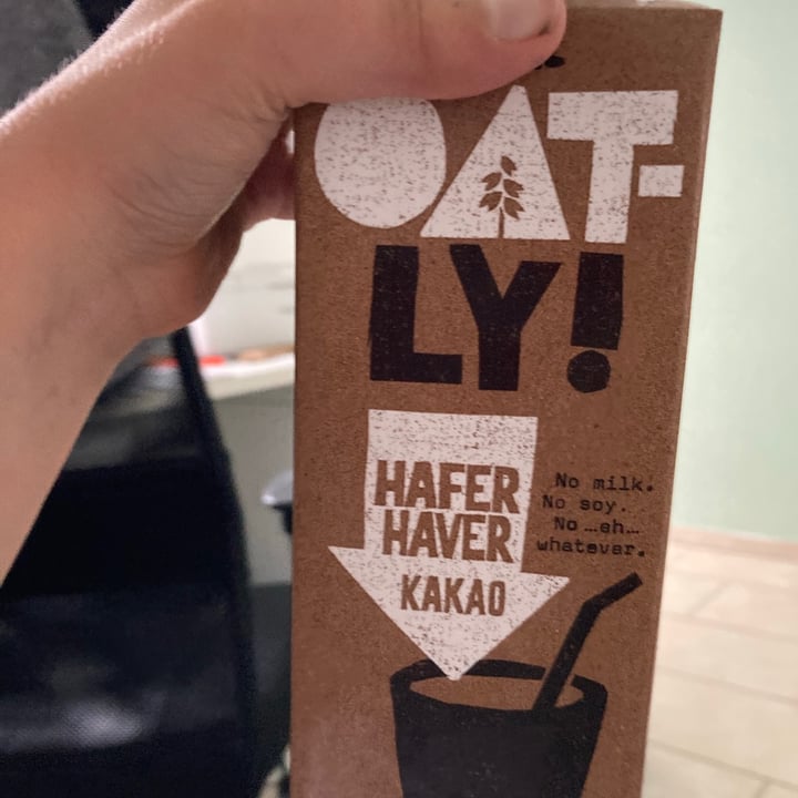 photo of Oatly Oat Drink Chocolate shared by @hidavidseeyouonthis on  26 Aug 2021 - review