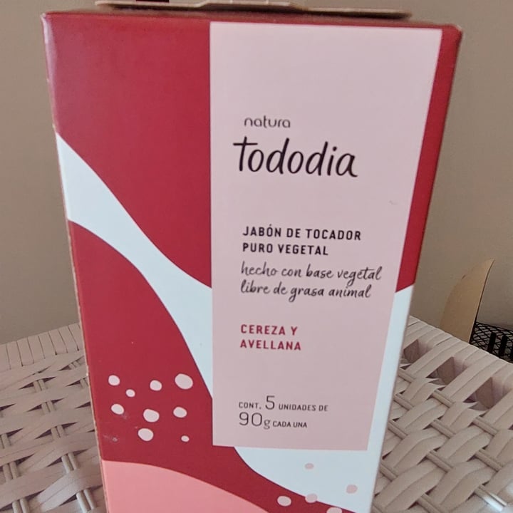 review photo of Natura Jabon cereza y avellana shared by @neusagcastilho on 08 May 2022 - review